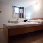 Apartament Golden View Néa Ankhíalos