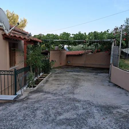 Golden View * Néa Ankhíalos