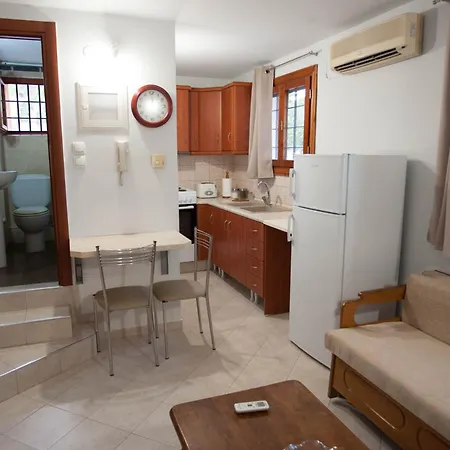 Golden View Apartment