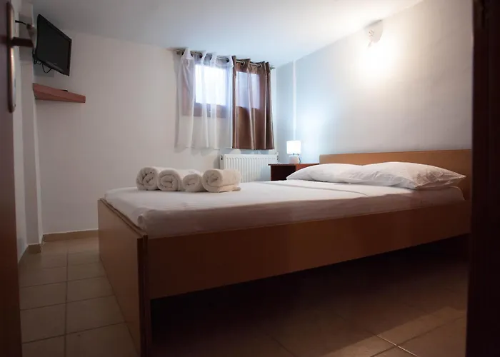 Apartament Golden View Néa Ankhíalos